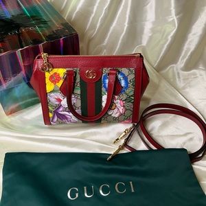 GUCCI
GG Supreme Small Flora Ophidia Tote Bag *FLASH SALE*